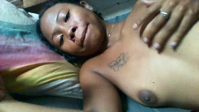 angelinah4 live cam on Cam4