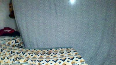 angelinah4 live cam on Cam4