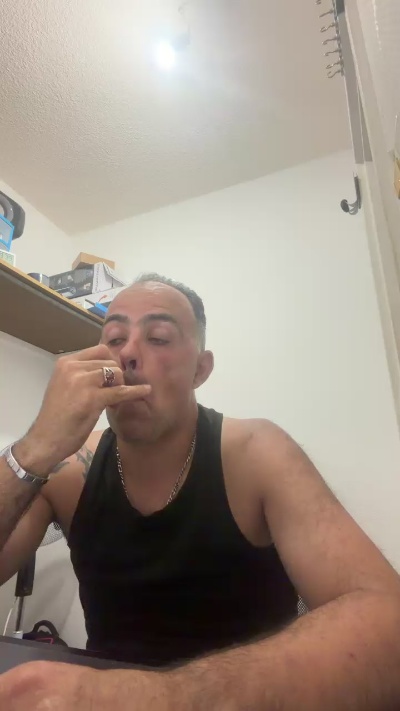 angevil2020 live cam on Cam4