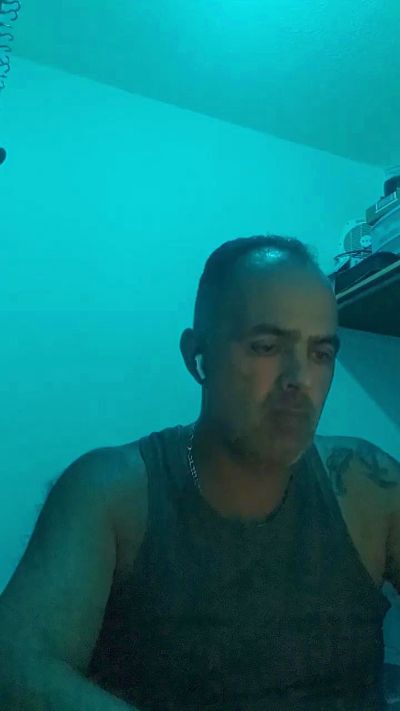 angevil2020 live cam on Cam4