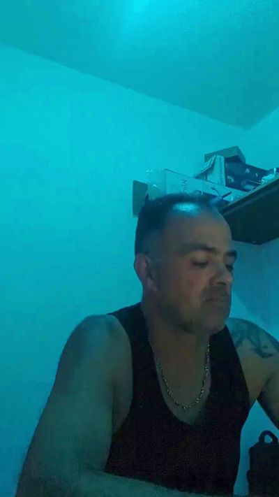 angevil2020 live cam on Cam4