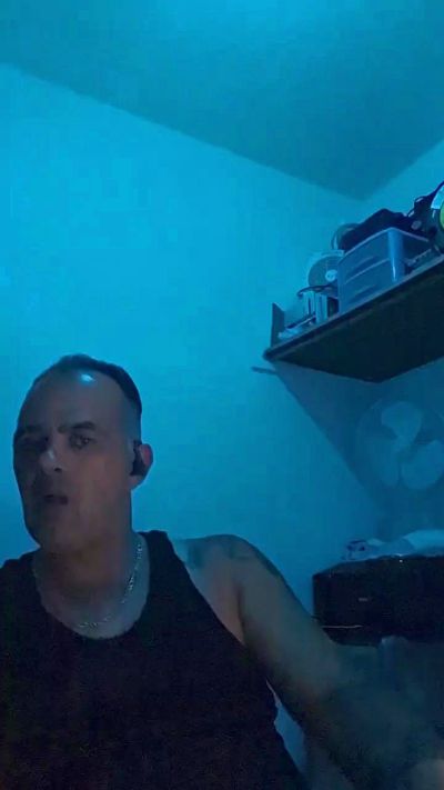 angevil2020 live cam on Cam4