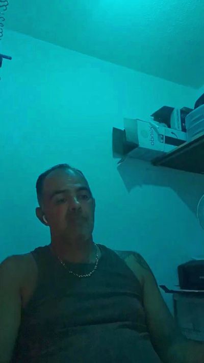 angevil2020 live cam on Cam4