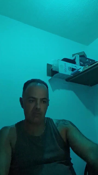 angevil2020 live cam on Cam4