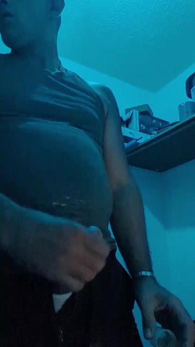 angevil2020 live cam on Cam4