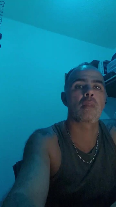 angevil2020 live cam on Cam4