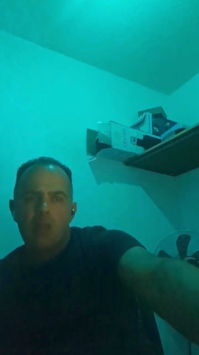 angevil2020 live cam on Cam4