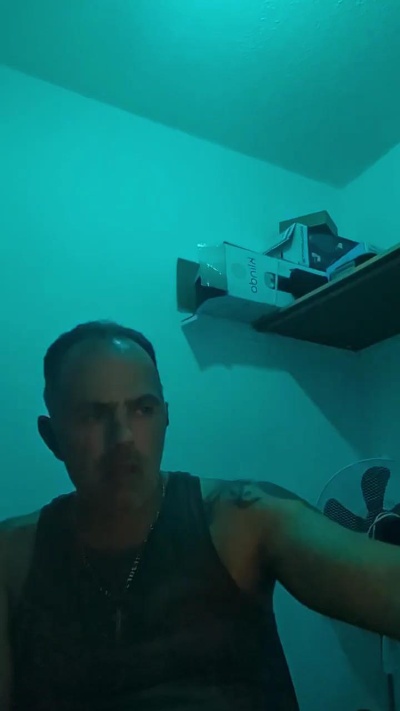 angevil2020 live cam on Cam4
