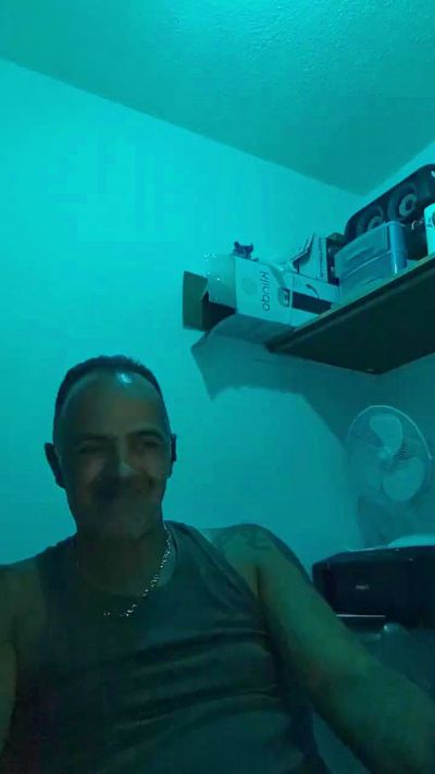 angevil2020 live cam on Cam4