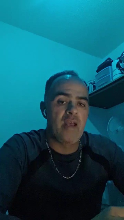 angevil2020 live cam on Cam4