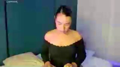 angie_leonn live cam on Cam4