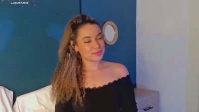 angie_leonn live cam on Cam4