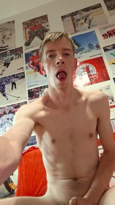 angler98 live cam on Cam4