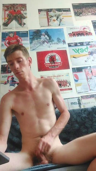 angler98 live cam on Cam4