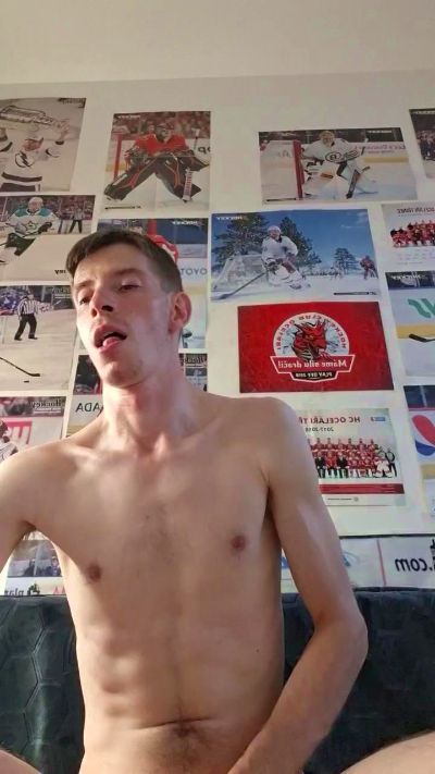 angler98 live cam on Cam4