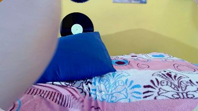 aniitaeyescute1 live cam on Cam4