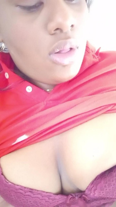 aninha234 live cam on Cam4