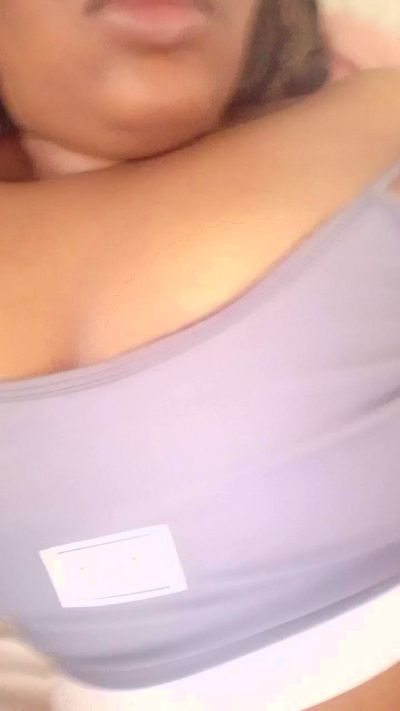 aninha234 live cam on Cam4