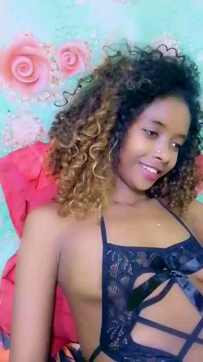 anisa7 live cam on Cam4