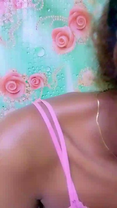 anisa7 live cam on Cam4