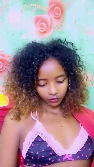 anisa7 live cam on Cam4
