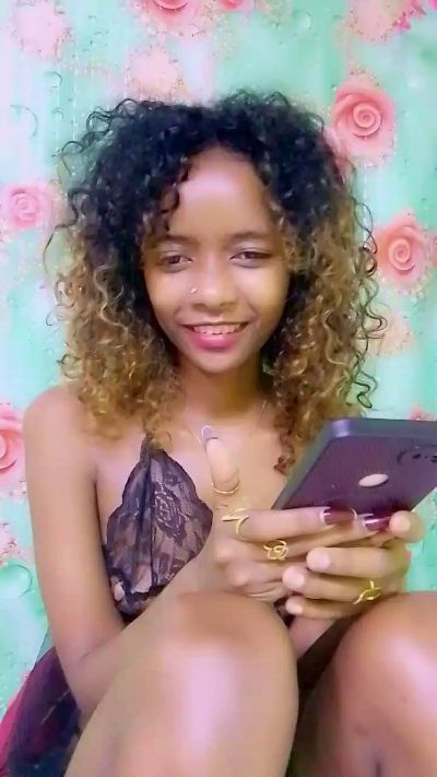 anisa7 live cam on Cam4