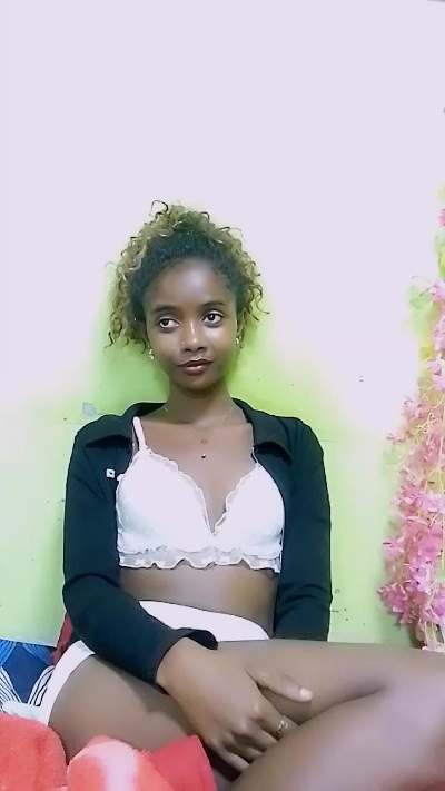 anisa7 live cam on Cam4