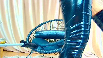 anissadiamond live cam on Cam4