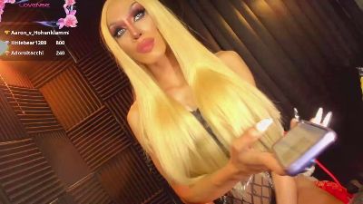 anitacruisze live cam on Cam4