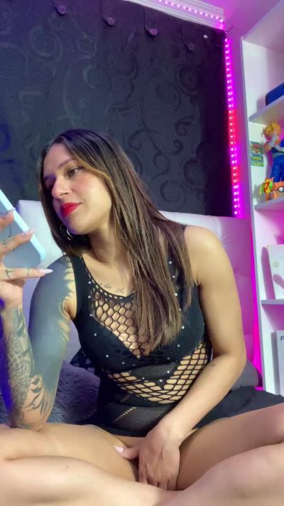 annabellelover_ live cam on Cam4