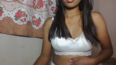 annahbella2 live cam on Cam4