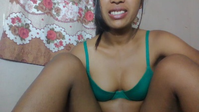 annahbella2 live cam on Cam4