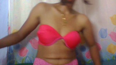 annahbella2 live cam on Cam4