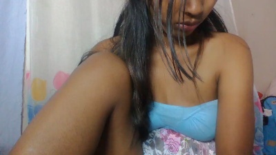 annahbella2 live cam on Cam4
