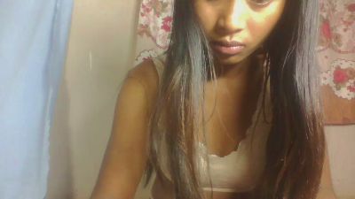 annahbella2 live cam on Cam4