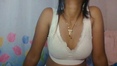 annahbella2 live cam on Cam4