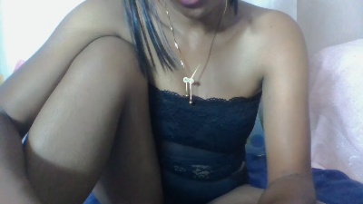 annahbella2 live cam on Cam4