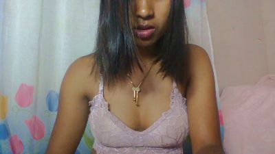 annahbella2 live cam on Cam4
