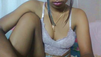 annahbella2 live cam on Cam4