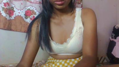 annahbella2 live cam on Cam4