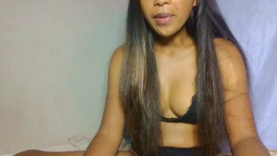 annahbella2 live cam on Cam4