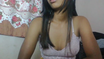 annahbella2 live cam on Cam4