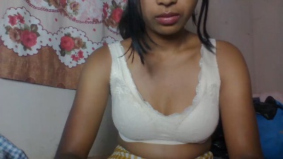 annahbella2 live cam on Cam4