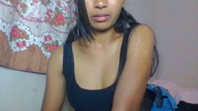 annahbella2 live cam on Cam4