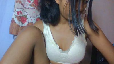 annahbella2 live cam on Cam4