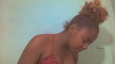 annissasexy2 live cam on Cam4