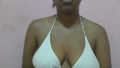 anntonia2 live cam on Cam4