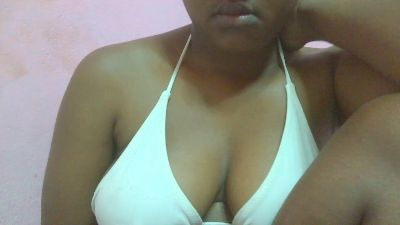 anntonia2 live cam on Cam4