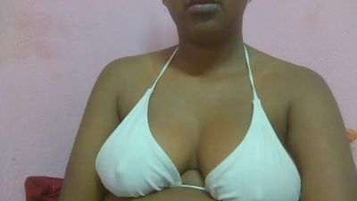 anntonia2 live cam on Cam4