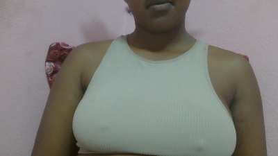 anntonia2 live cam on Cam4